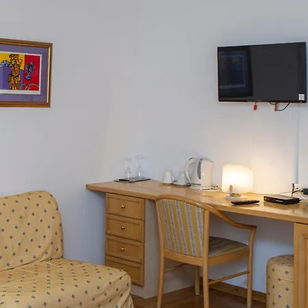 فندق مبيت وإفطار Ana