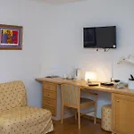 Ana Bed & Breakfast 3*
