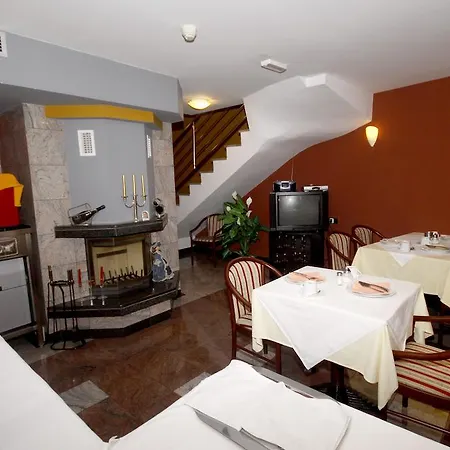 Ana Bed and Breakfast