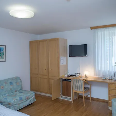 Ana Bed and Breakfast